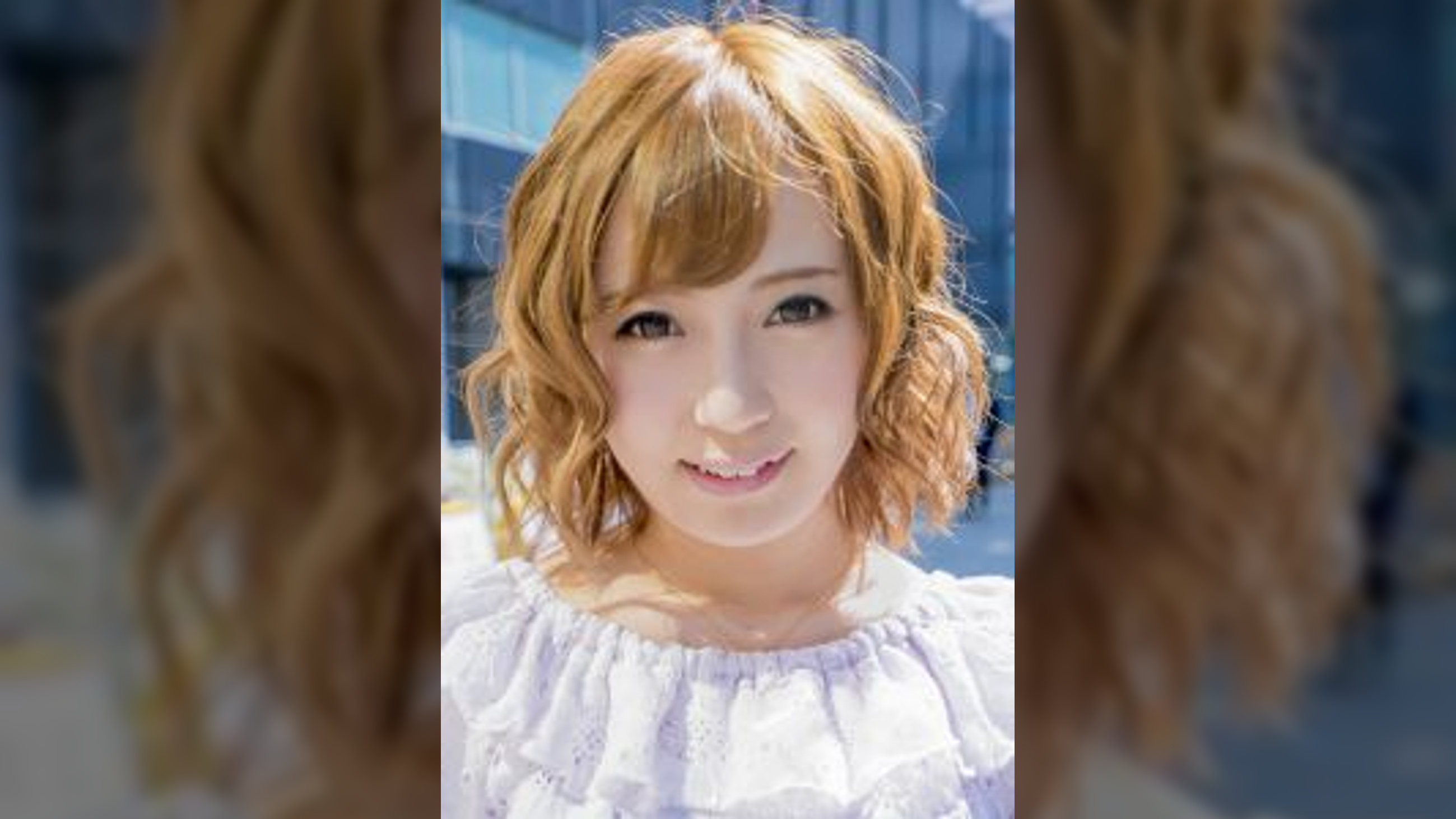 リカちゃんに素股！パイパンでGカップがぷるんぷるん！やっぱ素股より挿入がいいに決まってます。おまけに[あかりちゃんに素股]も収録