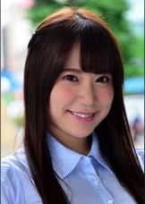 もえさん　２２歳　Ｅカップ女子大生