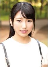 しおり　25歳