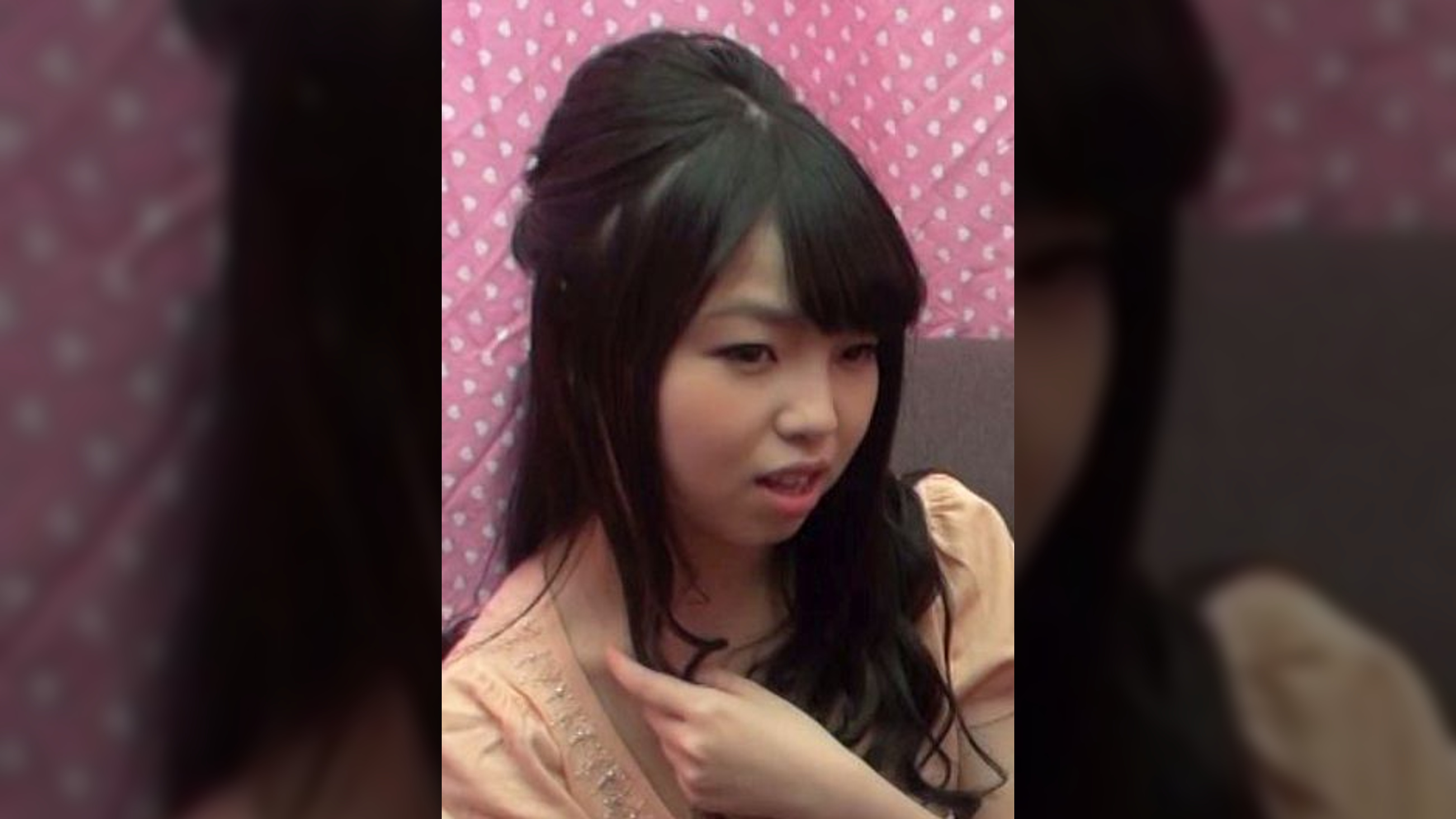 長谷川しおりさん　２２歳