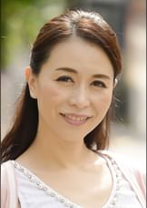 双葉さん　５０歳　ご近所で評判の良いピアノ○室の美人熟女