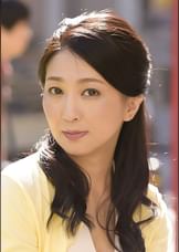 春日さん　５２歳　訳あり熟女妻