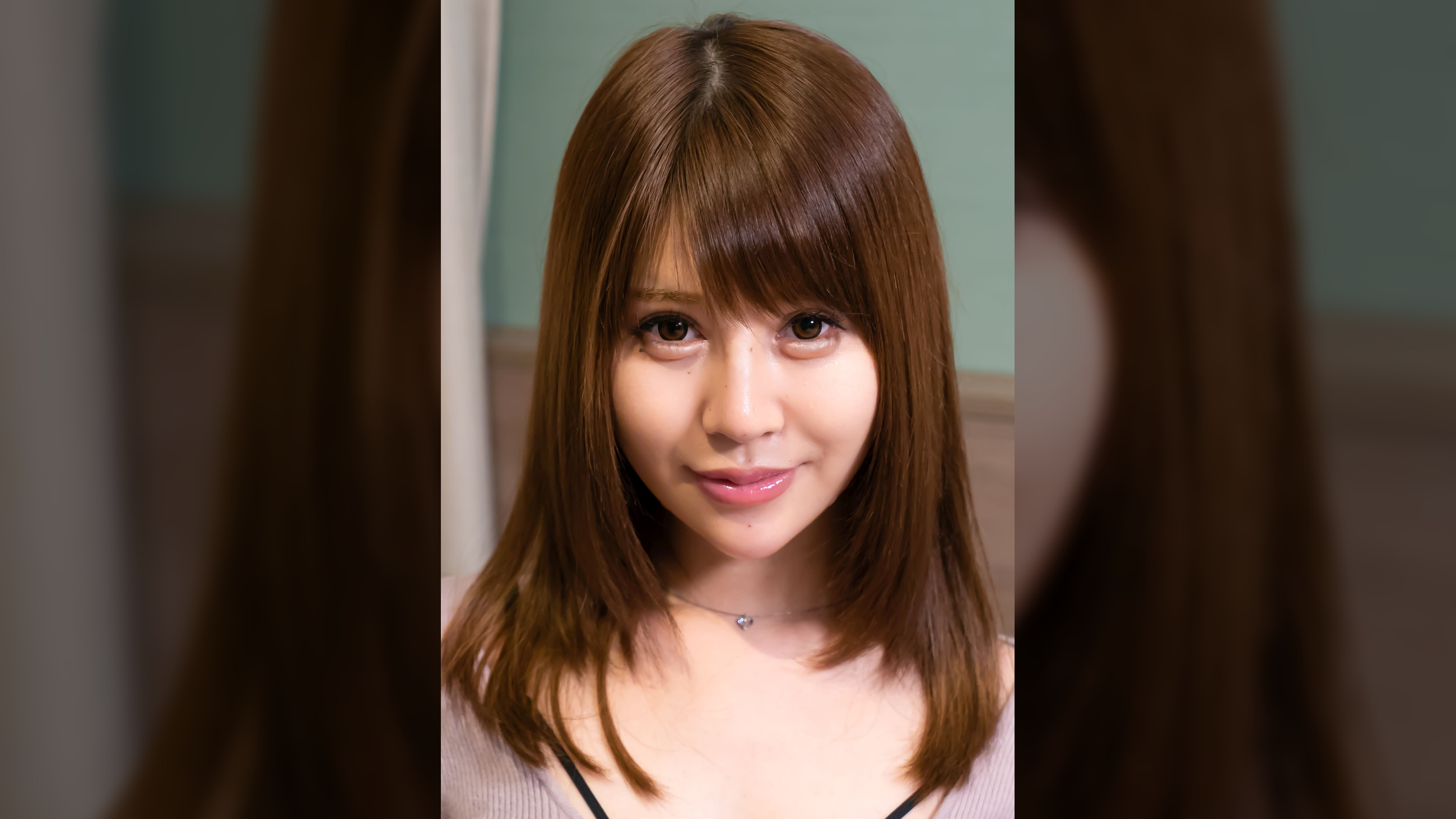 仕事帰りのOL GET!美容部員あゆ22歳 「チ●ポ見るだけでお小遣いあげる」とナンパしてホテルで素股までお願い!そのまま黙って生挿入!!
