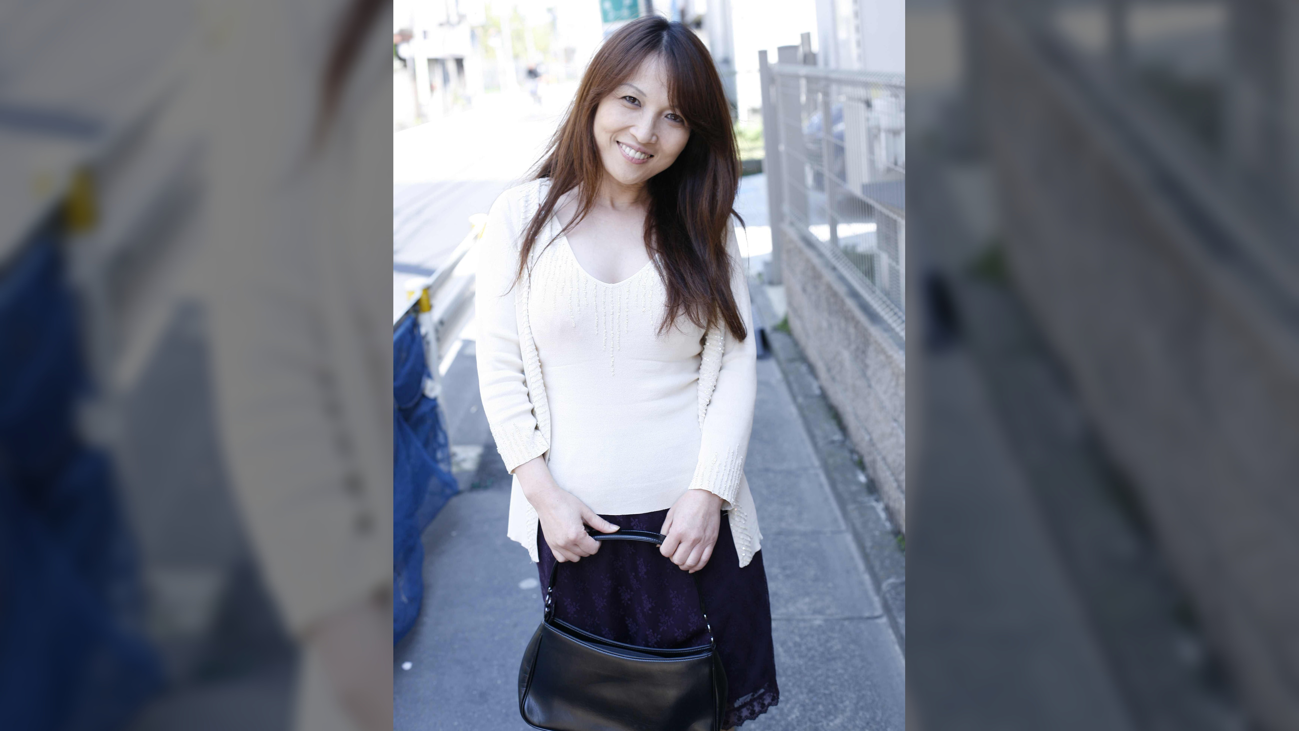 ゆり子43歳