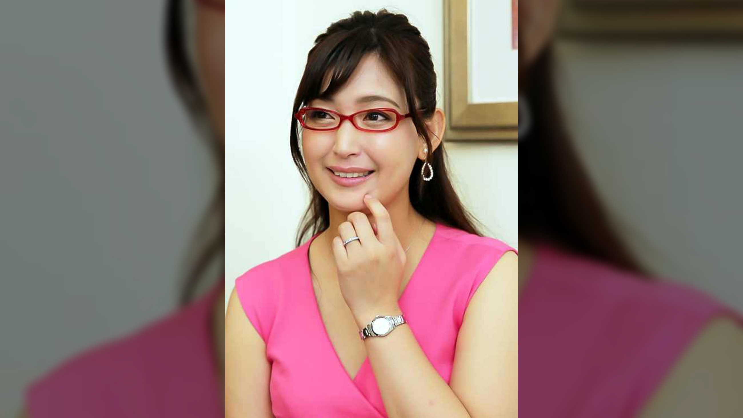 塔子さん　３８歳　眼鏡がお似合いの奥さま　【セレブ奥さま】
