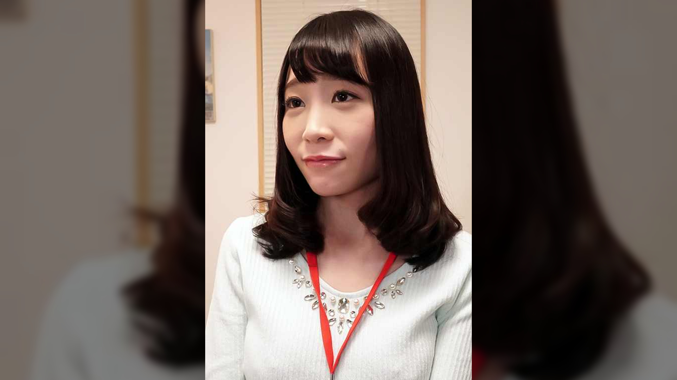 ゆい　２３歳　ＧカップＯＬ