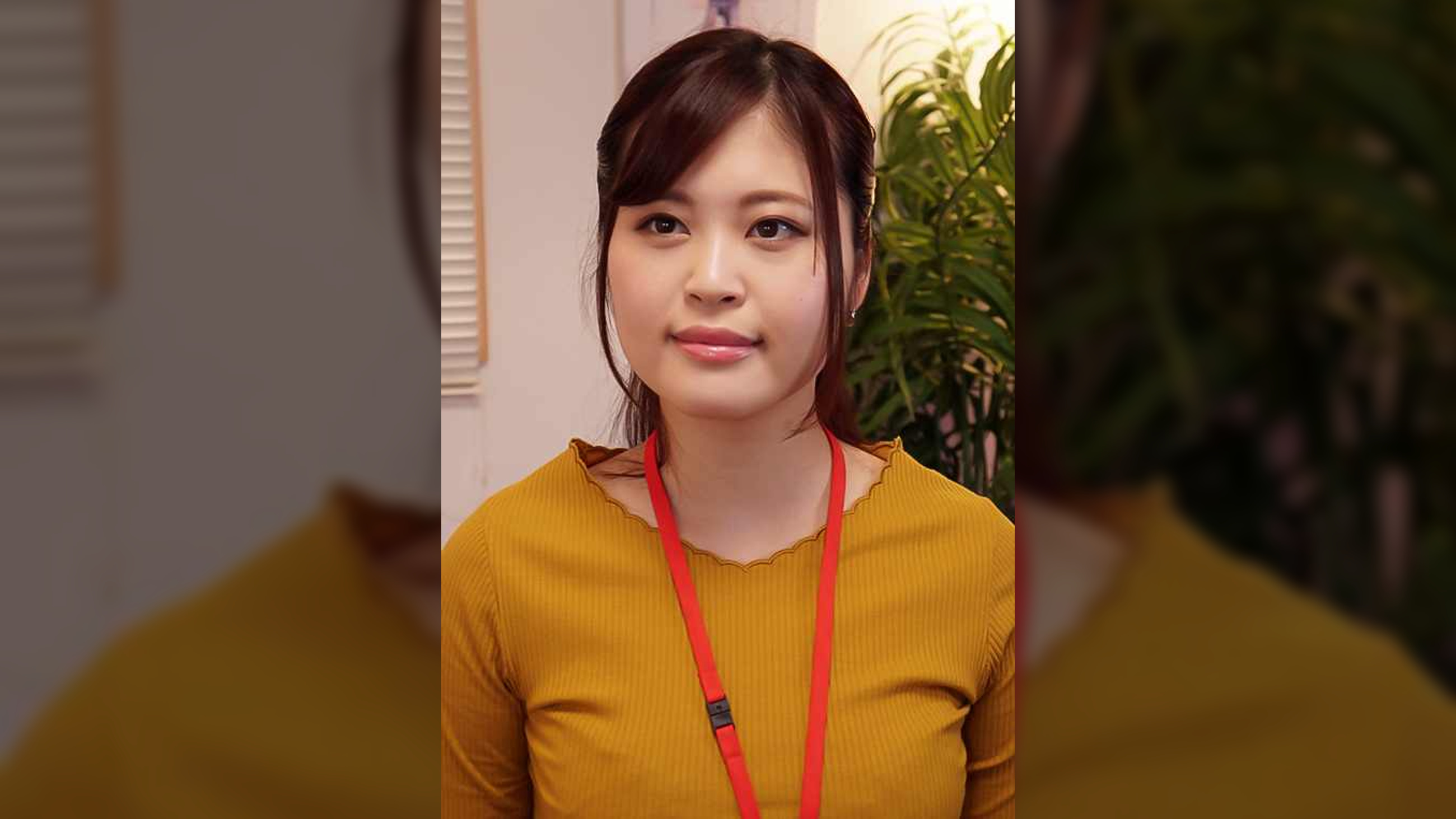 あや　２４歳　ＦカップパイパンＯＬ