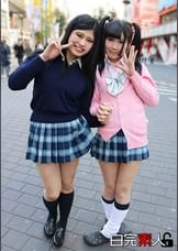 ド変態２人組がオジサンとの４Pで仲良くイきまくる！その②