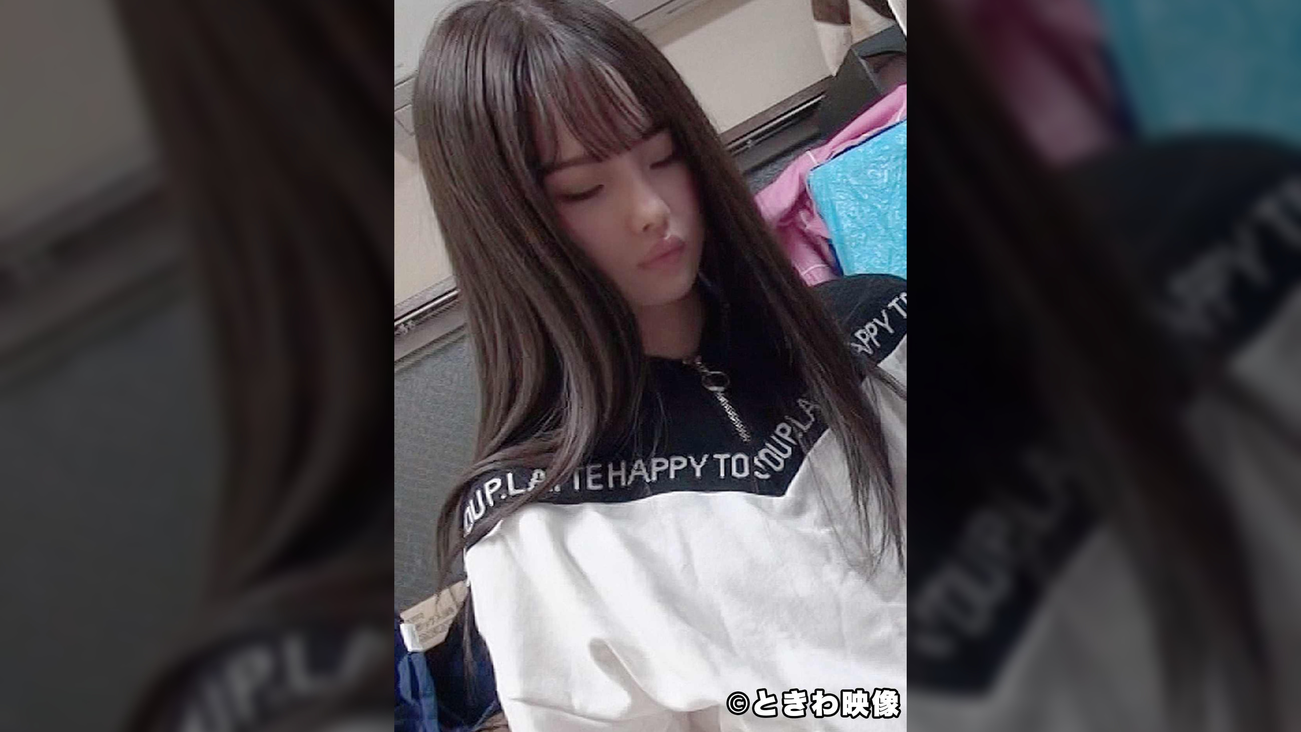 抱きしめると壊れる位の華奢で小さい女の子とラブラブなSEX