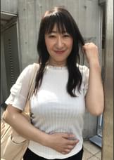 秋吉志乃(52)