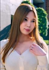色白爆乳で巨尻な美人妻！困惑するけどＳＥＸはしちゃう押しに弱いタイプ！？