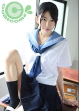 セーラー服姿のスレンダー少女を保健室のベッドで抱いて精液をタップリ射精しましたっ！