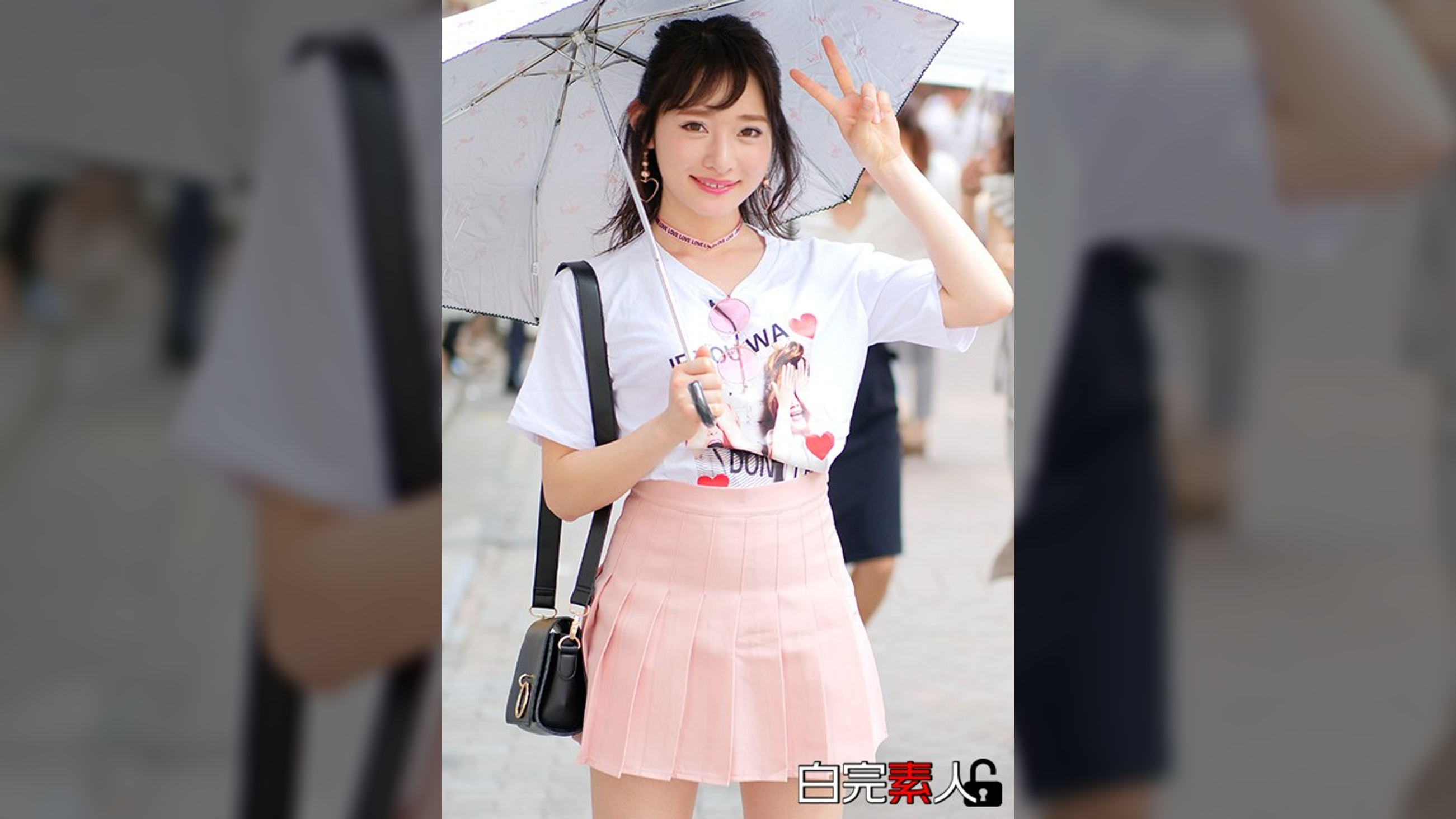 表情がエロい石原さ〇み似美少女と中出し3P+フェラ抜き動画