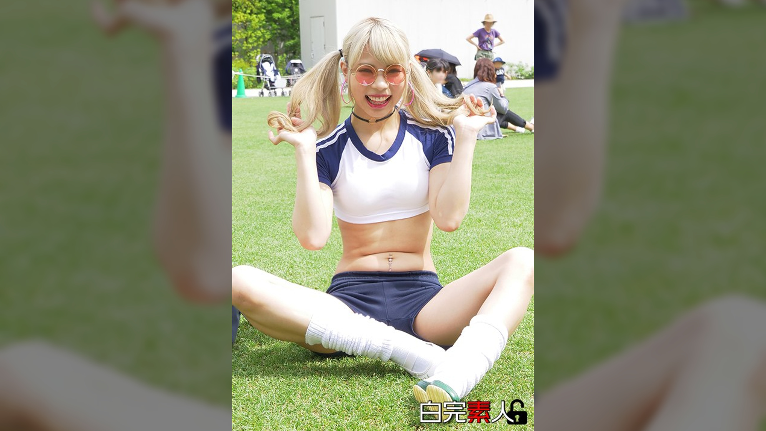 敏感パイパンスレンダーギャルと中出し３P