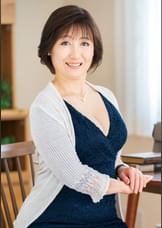 興奮してどんどん濡れて来ちゃう…下着にくっきりエロ汁跡が！五十路妻の欲望を満たす濃密ナマ中出し性交！！