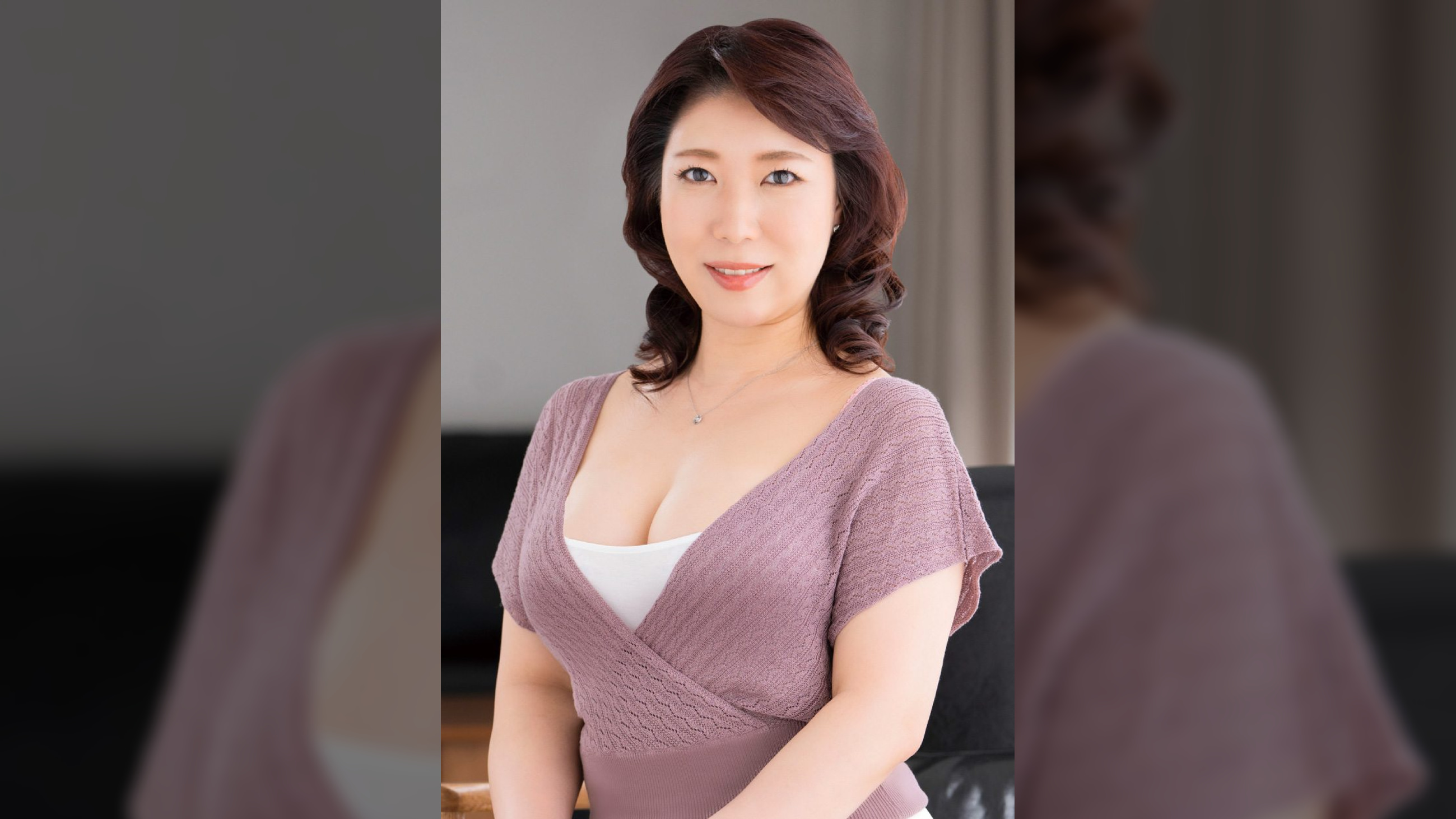 肉感たっぷりムチムチ妻が他人棒をくわえ込み中出しをねだる!