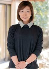 ガチガチに緊張しているスレンダー奥様は少し触れただけで愛液を垂れ流すほどの敏感ボディ！緊張も吹き飛び中出しSEXに本気イキ！