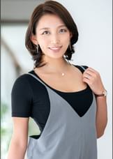 元モデルのスレンダーボディにコロンと大きな乳首が鎮座！浮気ちんこをナマで受け入れ中出しフィニッシュ！