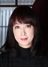 志穂（53歳）白い柔肌