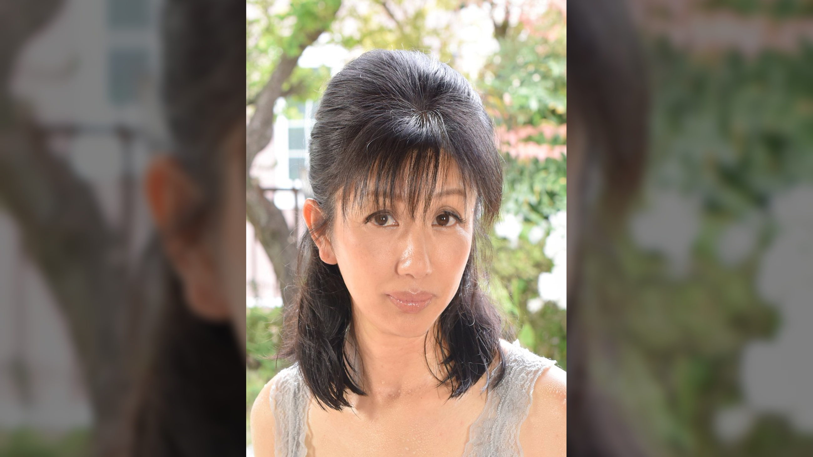 有里（52歳）デカ乳首