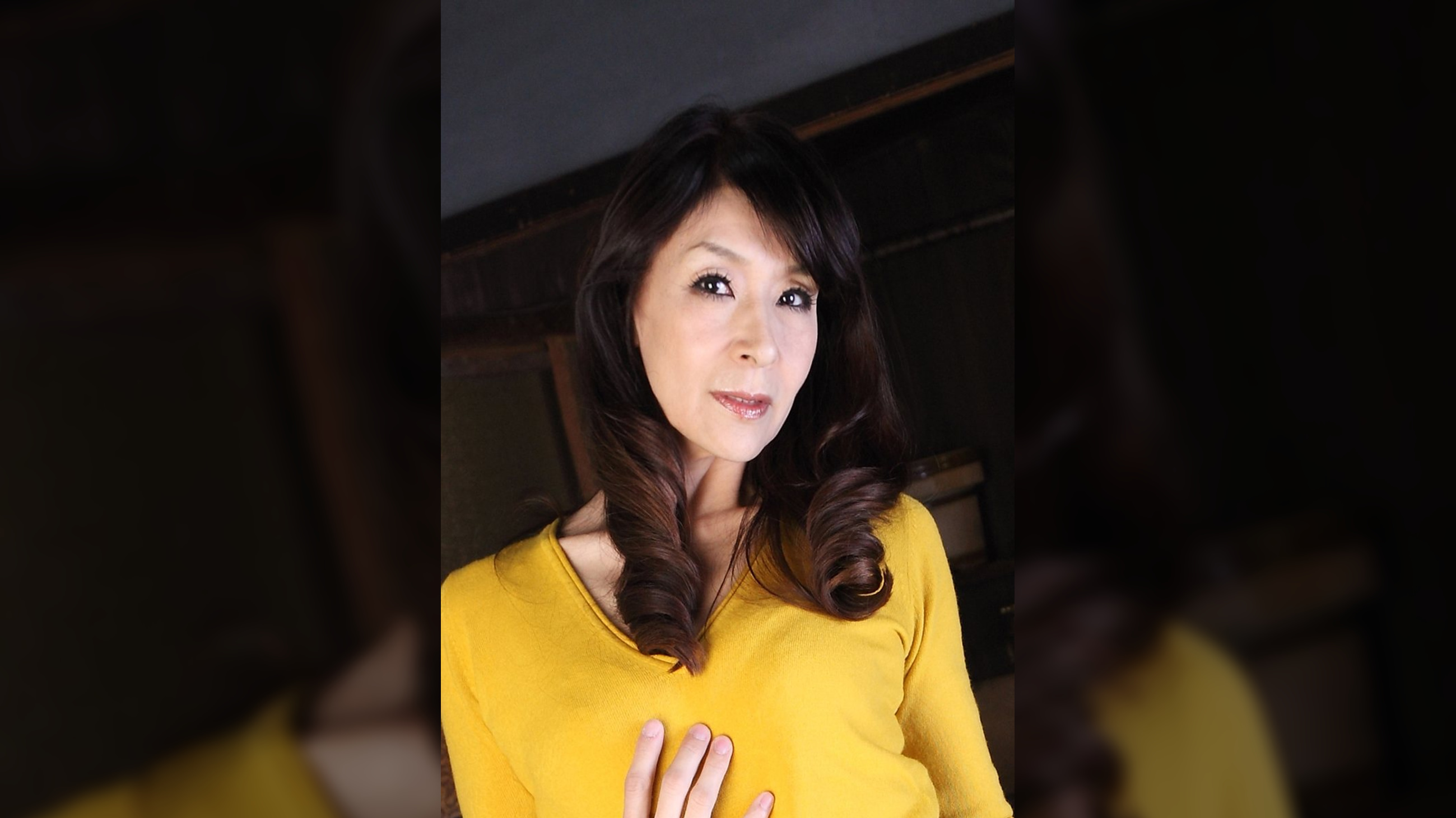 礼子（57歳）薄い陰毛
