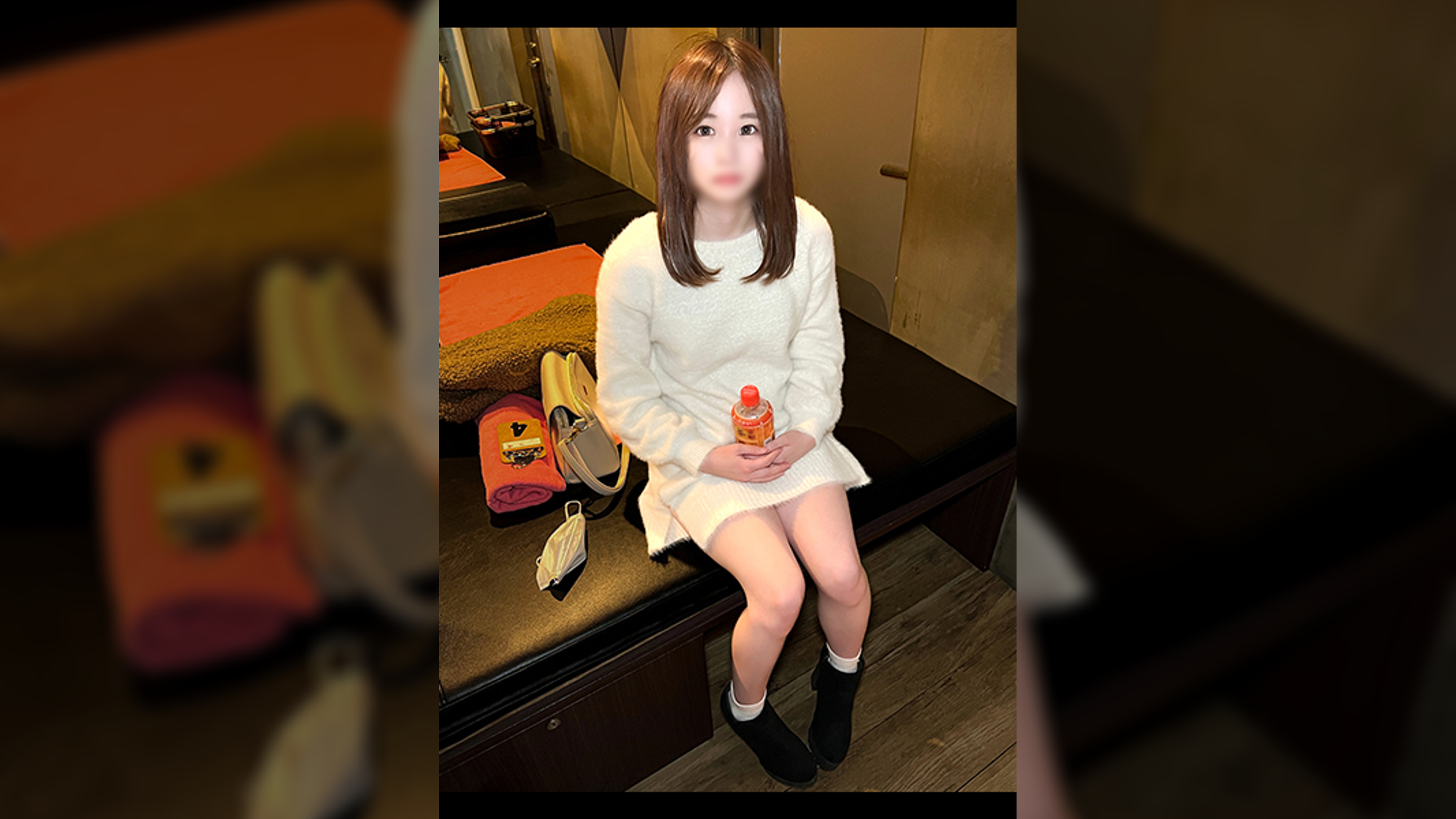 【個人撮影】垢抜け無いスレンダー系美女と鏡張りのレンタルルームでP活_生チンのおねだりに中出し対応