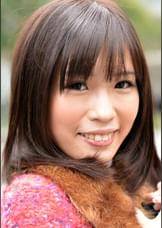 ネットアイドルにオナニー見せつけ　えみ