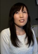 年を取る毎に性的欲求が増大していくスレンダー美ボディの熟女さん！電マで潮を漏らし激しく腰を動かす本能で感じまくる淫乱熟女SEX