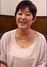 エッチな事が大好きだけど、前の旦那ではイッタ事がないバツ2のショートヘアーの熟女さん!好きなことを仕事にして、いっぱい男優にイカセてもらいたい⁉