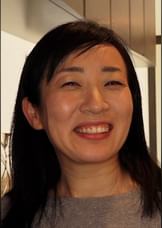 若い甥っ子のキスに欲情した叔母さんのオナニーを目撃‼昼下がりの情事に乱れる清楚な人妻