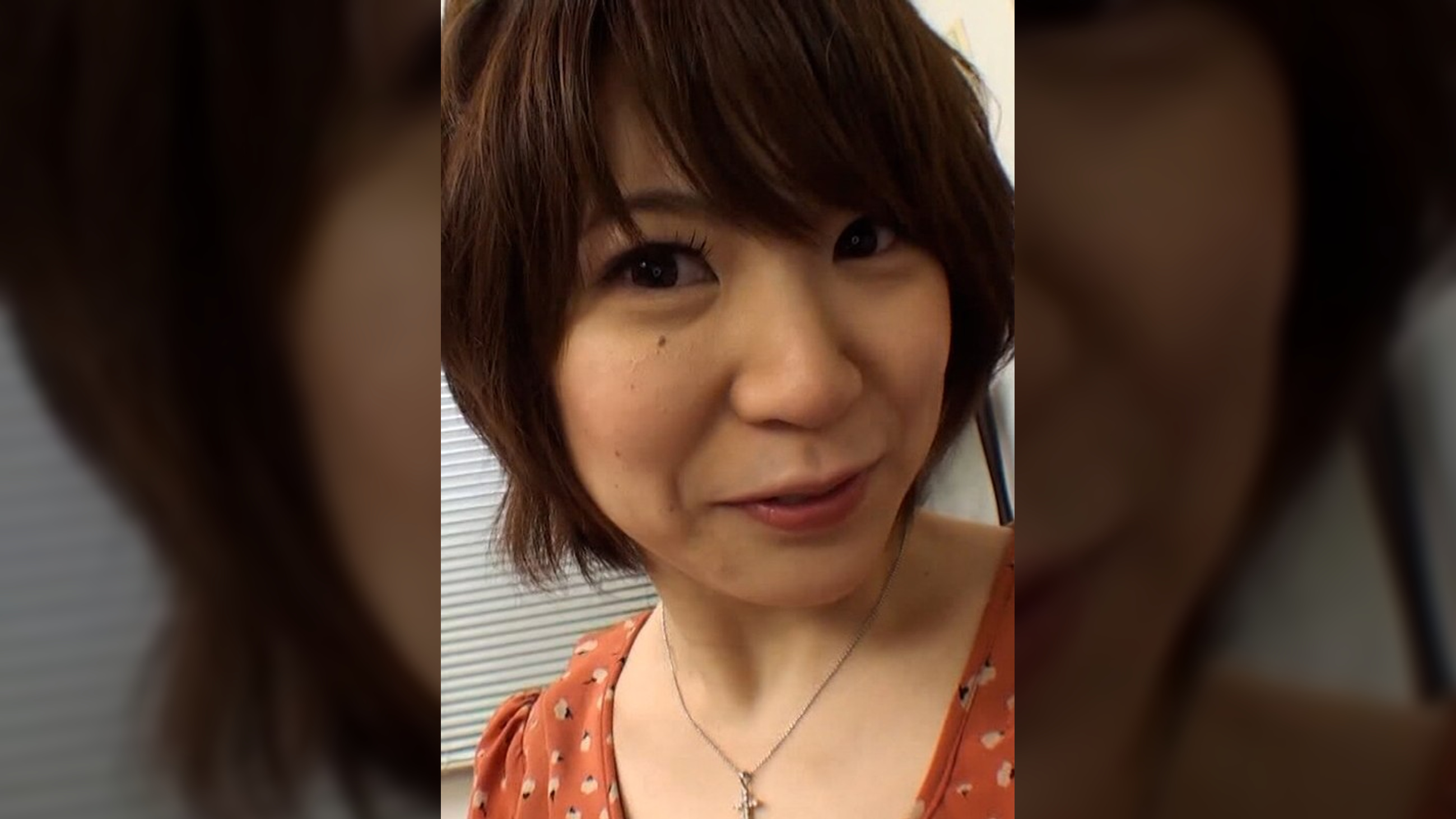 街ゆく奥様に高額謝礼を餌に声を掛け若いフル勃起チ〇ポを見せつける、エッチが久々の奥様は我慢の限界を突破！？ちょっと強引な生挿入にも喘ぎ声が止まらない！！