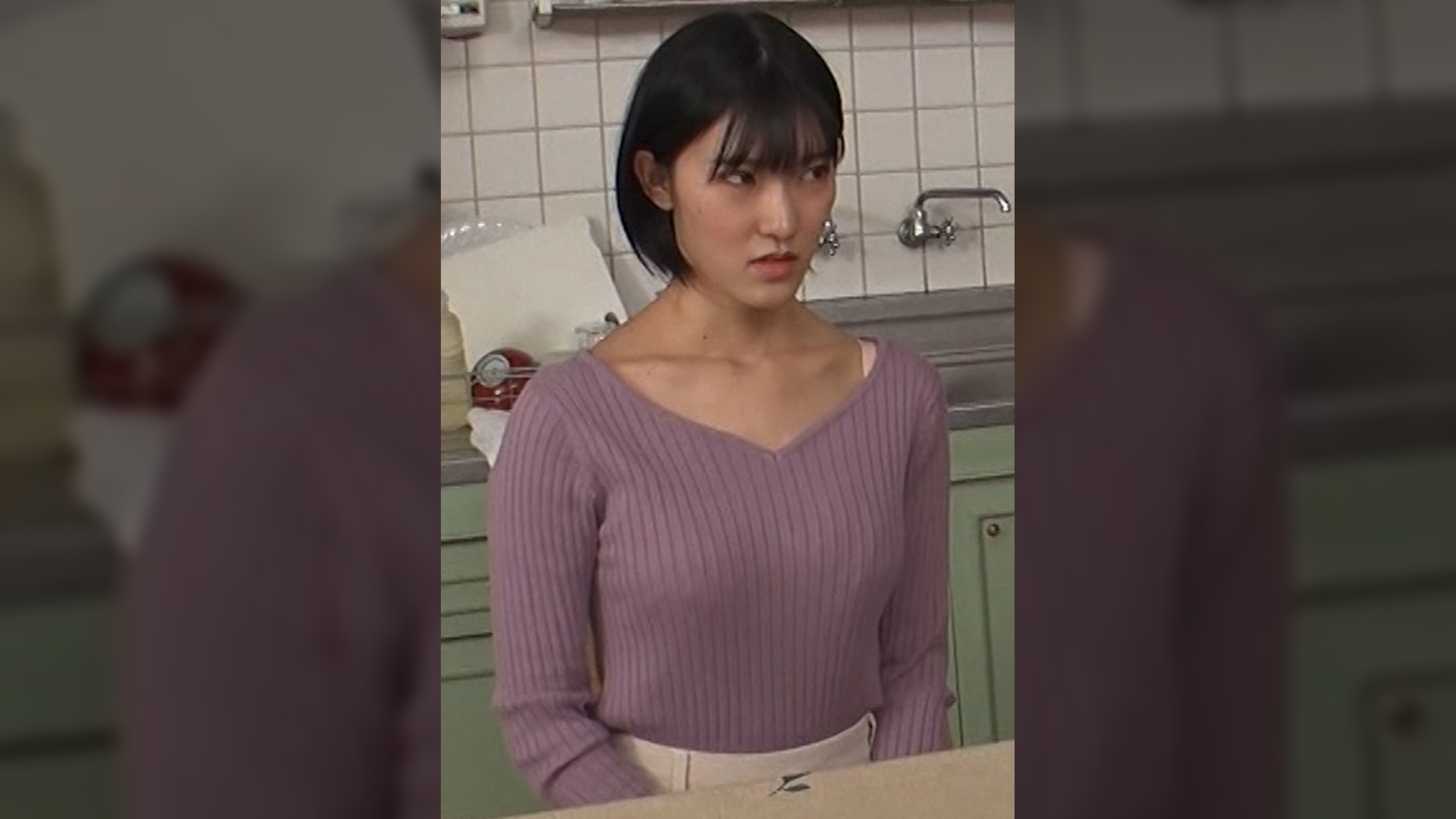 ホストとの不倫を同居の夫の父親に咎められお仕置き！老獪なテクにセックスレスで欲求不満の身体は拒みきれず快感を求め壊れ堕ちていく人妻。