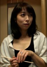 10年以上セックスレスの品の良い奥様、エッチを求められない自分にさよならする為AVデビュー?自分のムスコくらいのAV男優のカチコチチ●ポに壊れて行く六十路奥様