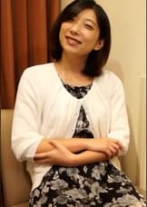 旦那の夜の営みが淡泊過ぎてと不満を赤裸々に告白した若妻さんは乗り良くイケナイ仕事に股を開いてイク⁉