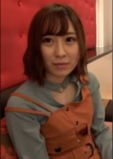 スイーツ販売店でバイト中の18歳をモデルテイでホテルイン。相当ムッツリで、押せばヤレちゃうお年頃！ご無沙汰＆敏感の最強コラボで嵌め撮りSEX！