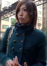 高身長モデル体型の奥様をインタビューに協力をと誘い込みエロ質問⁉旦那さんとの営みは３か月に１回位とちょっと欲求不満⁉なし崩し的にボディタッチで感じてしまう敏感な奥様と3P中出しSEX
