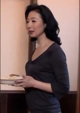美貌とスタイルを兼ね備えた五十路美熟女のばあちゃんとの物語