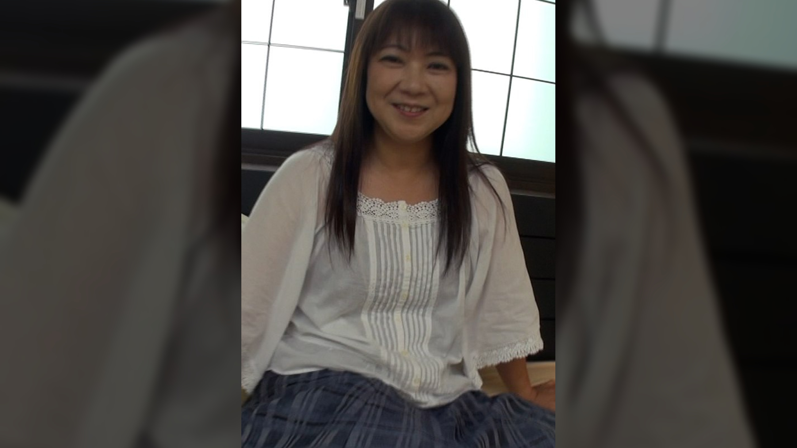 スーパーのレジのパートをしてる普通の奥様が…仲良し夫婦がご主人の同意でAV出演！