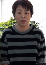 苺農家の六十路熟女さんがAVに応募！挨拶を交わすと苺ハウスの中での大胆初撮りSEX！