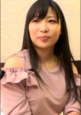 不倫願望のある不貞妻を強引に押し倒しキスの嵐！不倫を妄想するだけあってエロスイッチは早く…敏感乳首とあそこが気持ち良過ぎてカラダを震わせ仰け反り連続イキ！