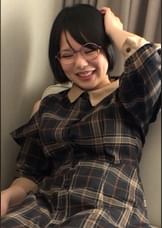 高身長がコンプレックスと言う上京したての巨乳若妻さんをナンパしてホテルで即ハメSEX！