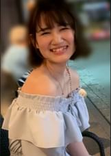 清楚感あふれる人懐っこい笑顔の美○女と個撮テイでラブホにインしてハメ撮りSEX！