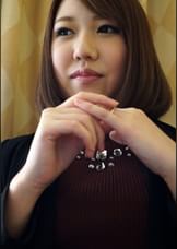 お酒が入って迫られたら拒否する自信ありません⁉旦那とはセックスレスで欲求不満な奥様に不倫願望をインタビュー！拒みながらもエロスイッチONで連続イキに溺れる女の痴態！