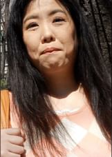 お酒を飲むとよりエッチになる…豊満ボディの素人熟女さんは若い男優にノリノリで熟女パワー炸裂のエロビッチSEX！