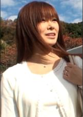 女性だけのスタッフで街頭インタビューと誘い車の中でオナニー見せて！女同士で大胆になる巨乳若妻の初レズSEX！