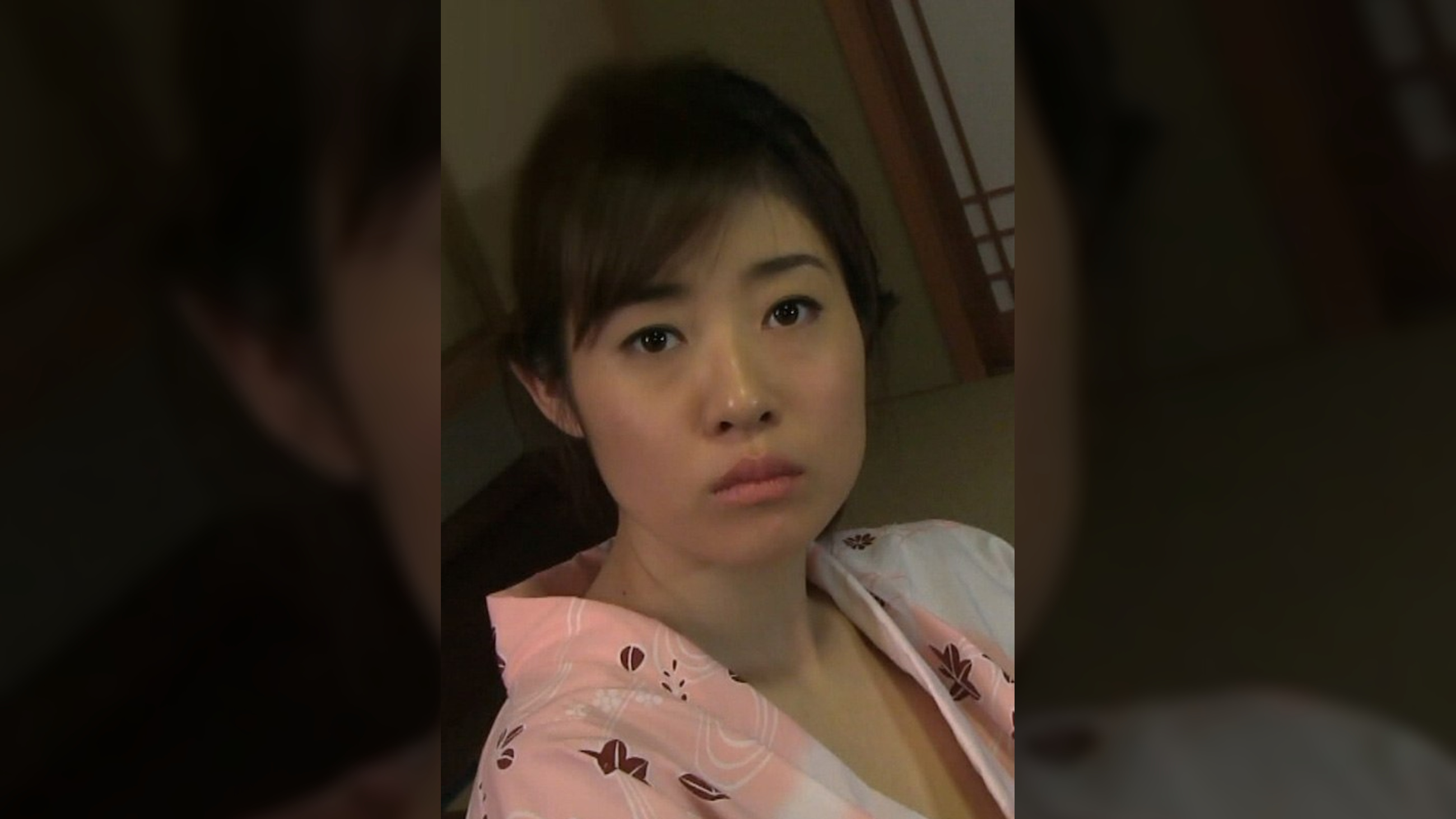 温泉旅館ナンパに…旦那が先に●てしまい拗ねてナンパについて行ってしまった若妻さん！