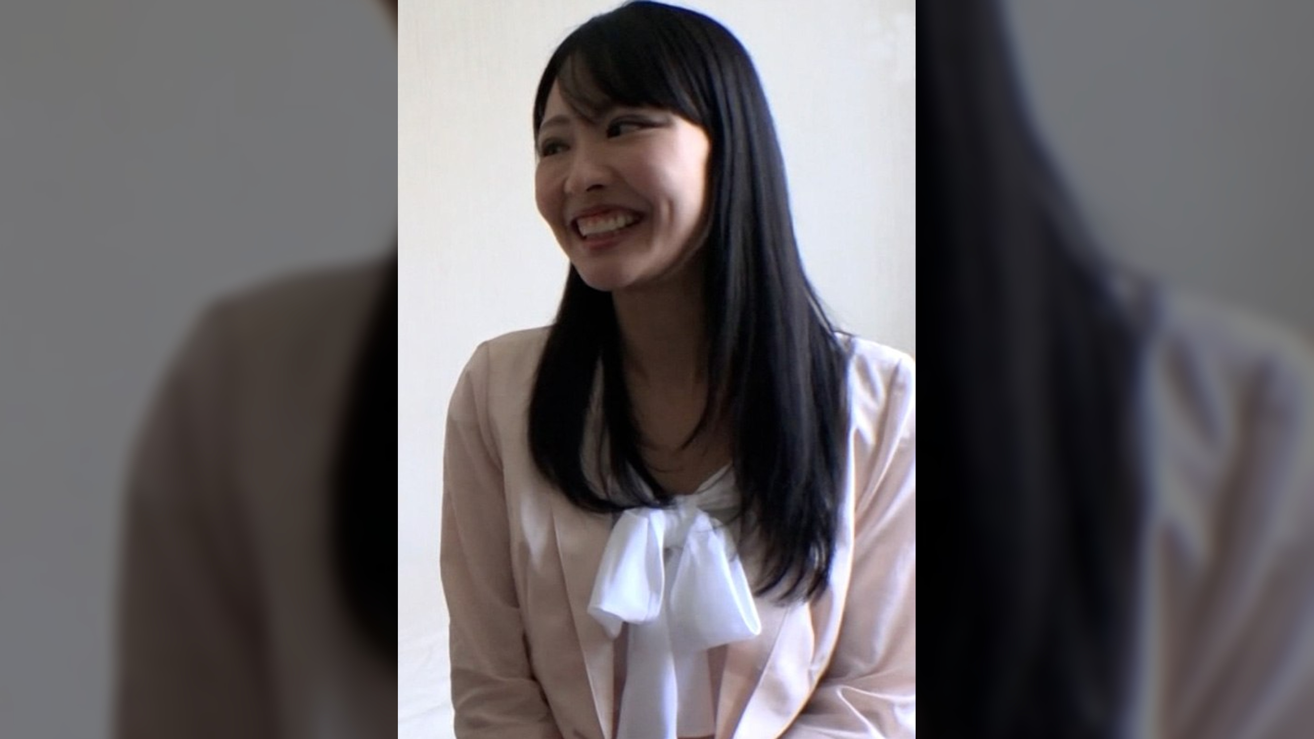 清楚系黒髪の結婚2年の若奥様をホテルに誘い不倫や夫婦生活についてアンケート調査！旦那への罪悪感を軽減する不倫ごっこ遊びで押し倒しそのまま中出しSEX！