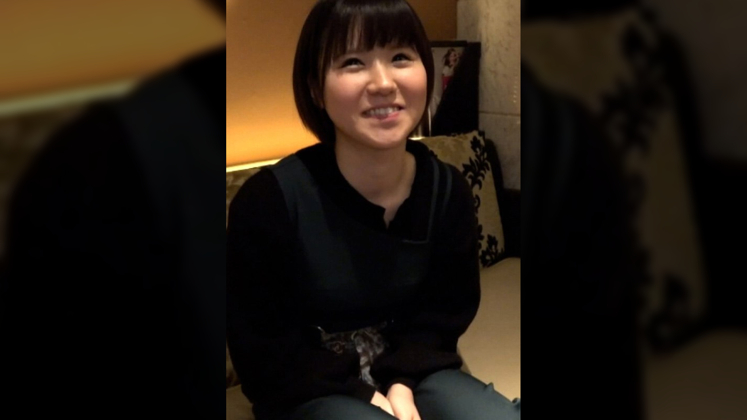 カフェでめっちゃパンを食べる黒髪ショートヘアーの美●女と個撮テイでラブホでハメ撮り交尾!