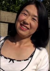 満面の笑みでインタビューを受ける熟女さんの初撮りAV出演！ムラムラした気持ちが抑えきれずに昇天SEX！