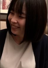 旦那を置いてひとり旅の人妻さんを食事に誘って、●わせてそのままホテルに誘いラブラブ絶頂中出しセックス！